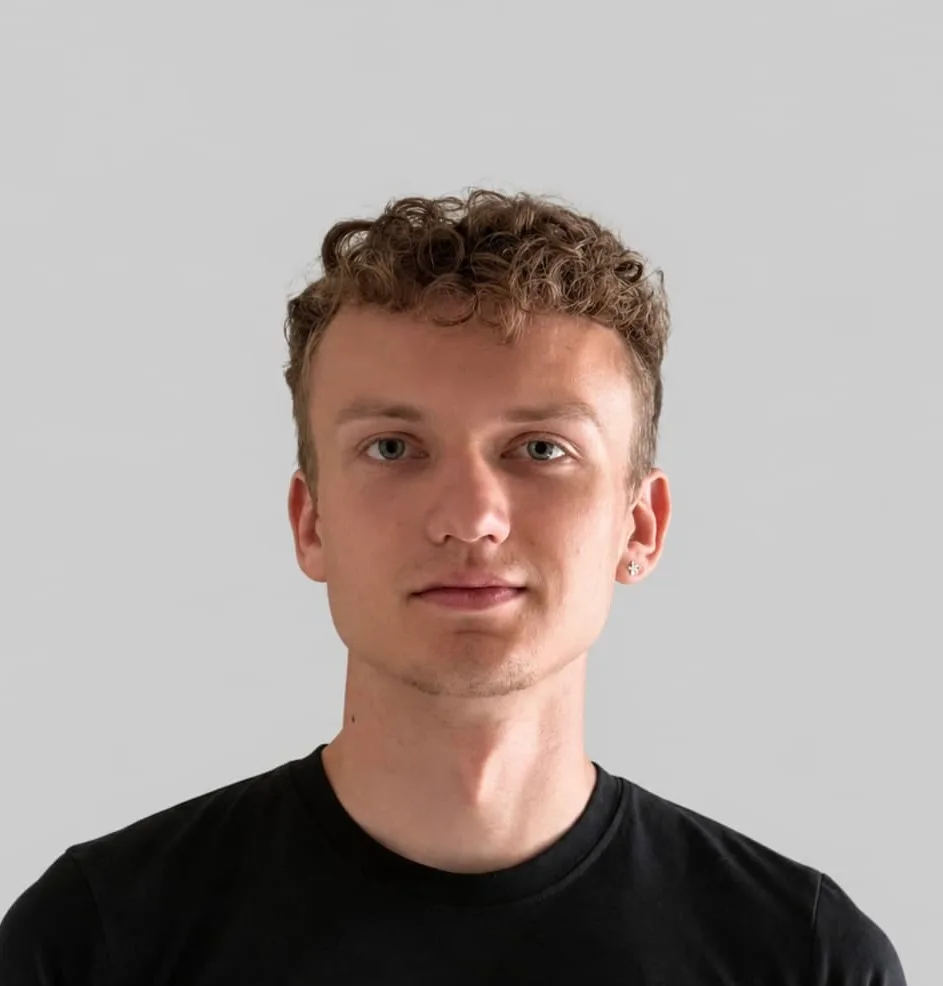 Vladyslav Zvezdaiev avatar